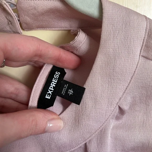 EXPRESS Blush Pink Tank Top Blouse - Picture 2 of 6